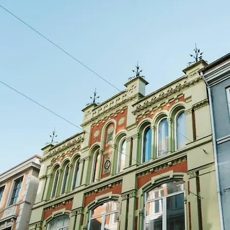 Apartment Center