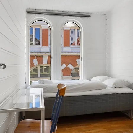 アパート Center *