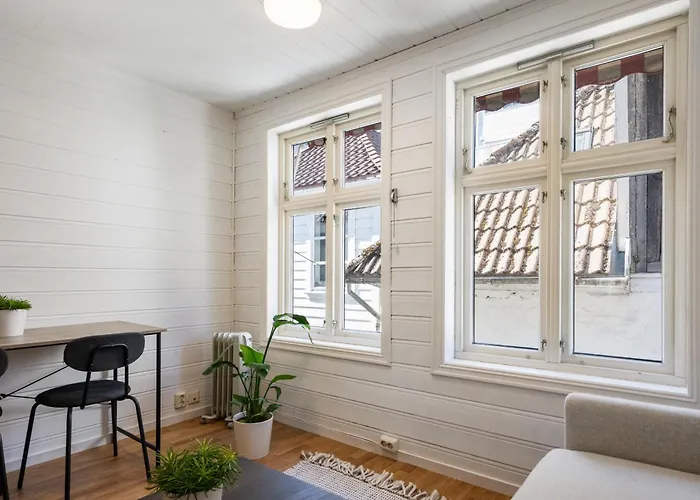 アパート Center *